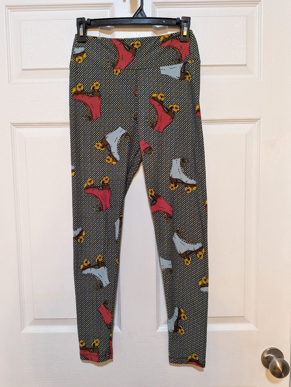 Lularoe Roller Skate Leggings One Size 🛼